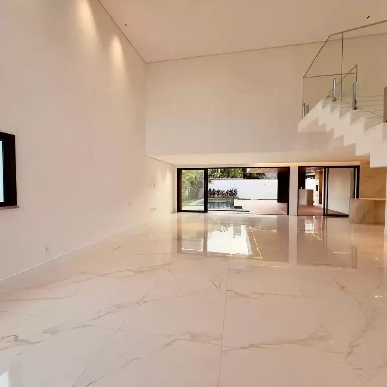 Imóvel em Cidade Alpha