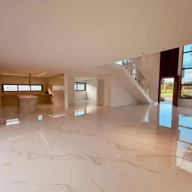 Imóvel em Cidade Alpha