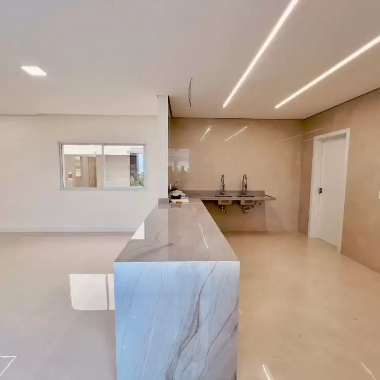 Imóvel em Cidade Alpha