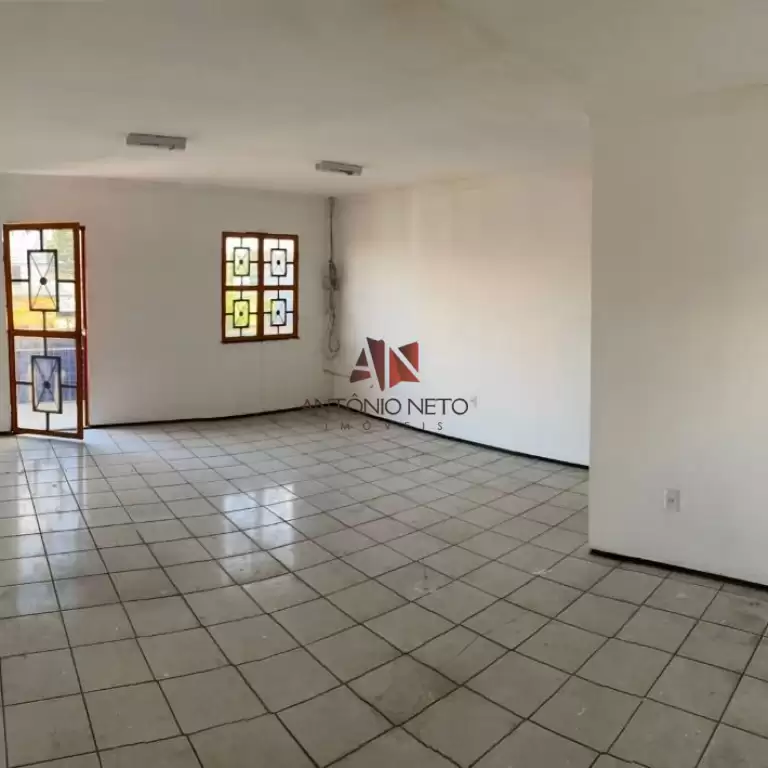 Imóvel em Messejana