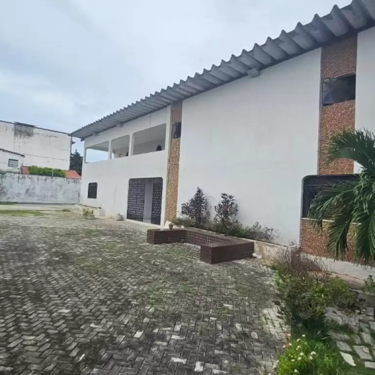 Imóvel em Cidade dos Funcionários