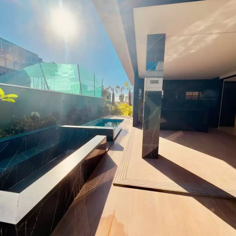 Imóvel em Cidade Alpha