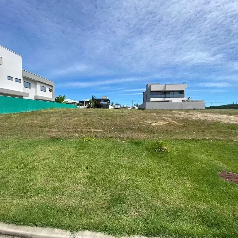 Imóvel em Cidade Alpha