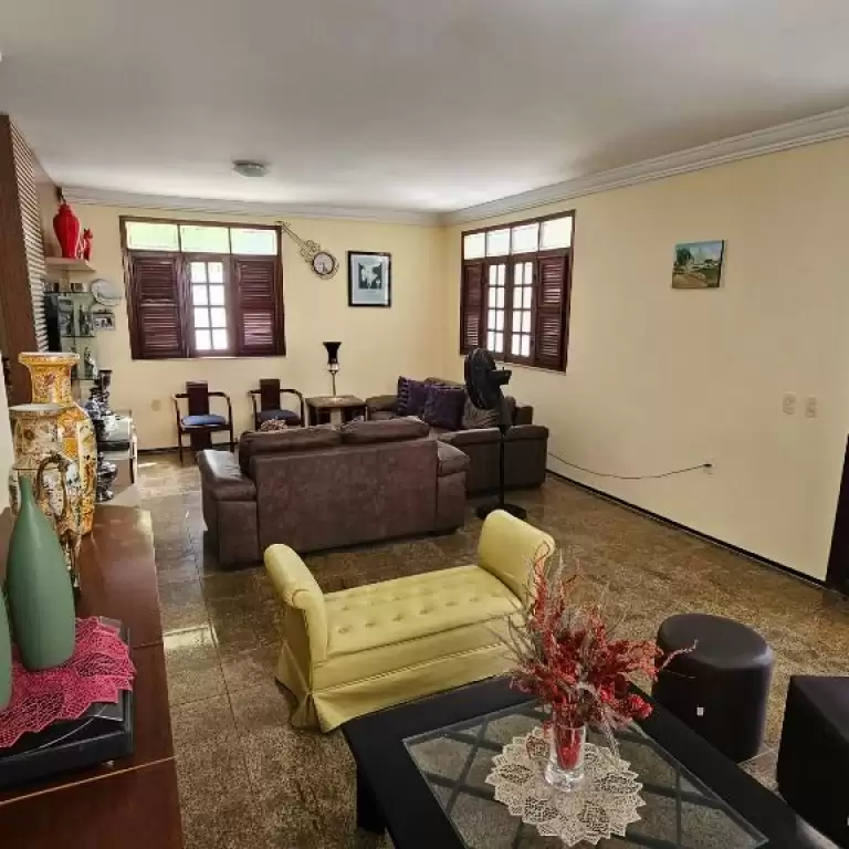 Imóvel em Parque Manibura