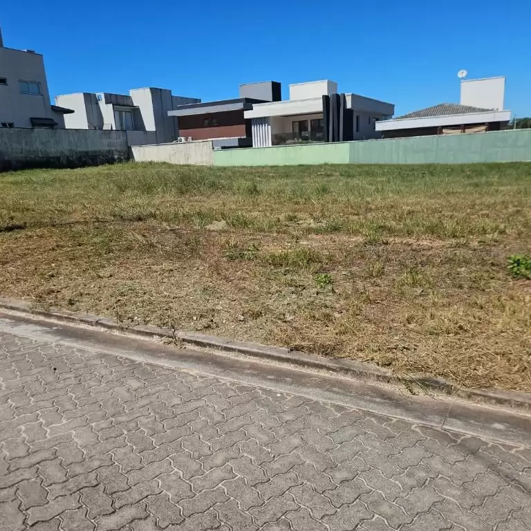 Imóvel em Cidade Alpha