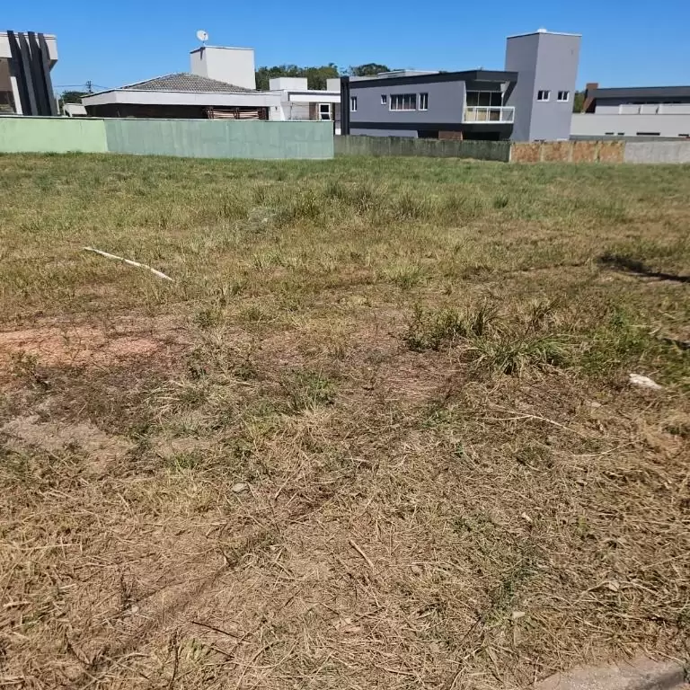 Imóvel em Cidade Alpha