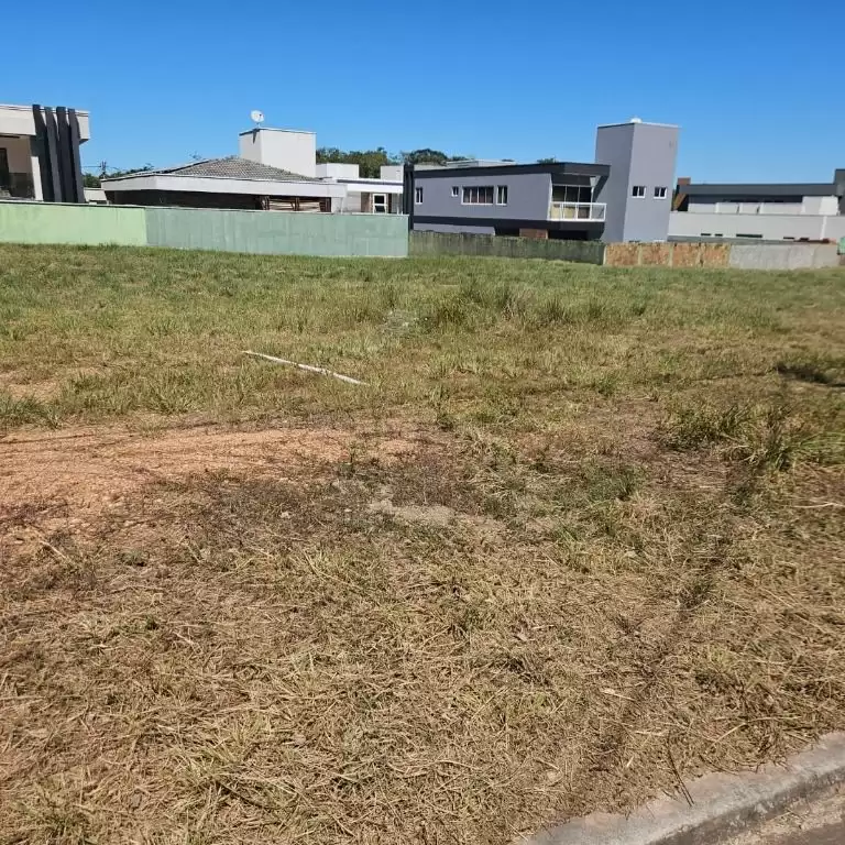 Imóvel em Cidade Alpha