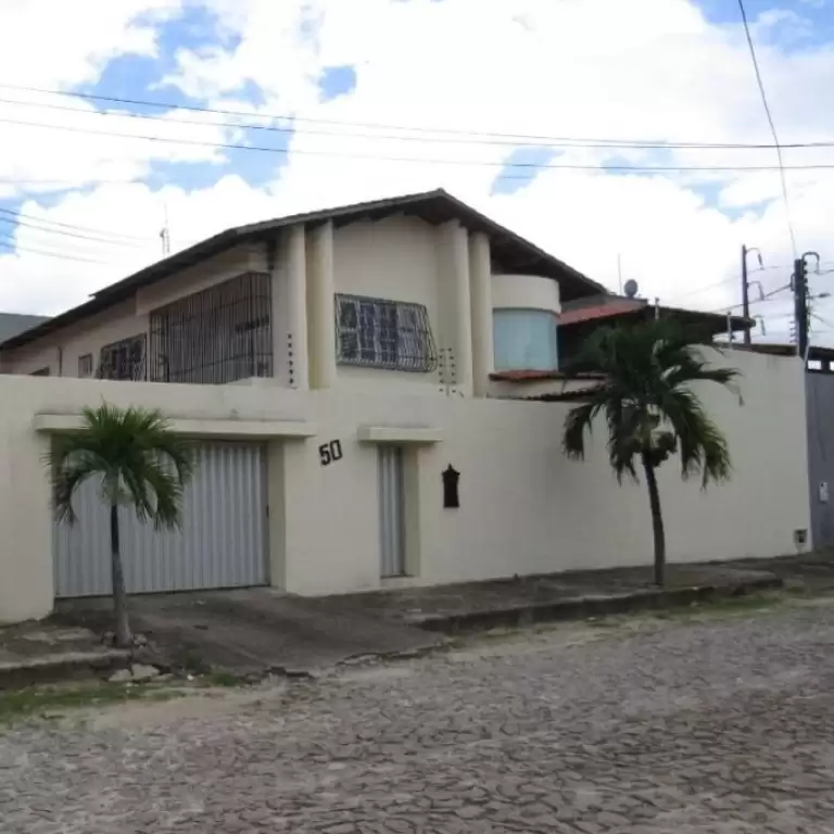 Imóvel em Edson Queiroz