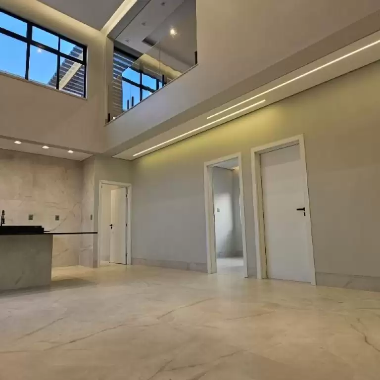 Imóvel em Cidade Alpha