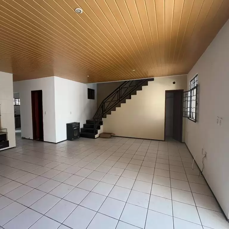 Imóvel em Cidade dos Funcionários