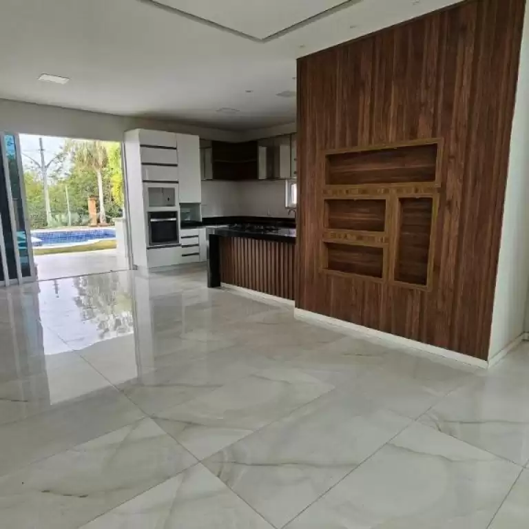 Imóvel em Cidade Alpha