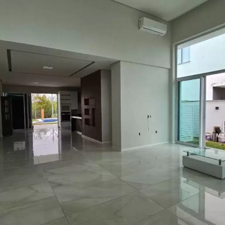 Imóvel em Cidade Alpha