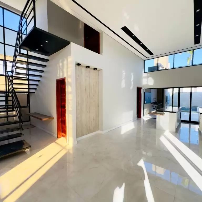 Imóvel em Cidade Alpha