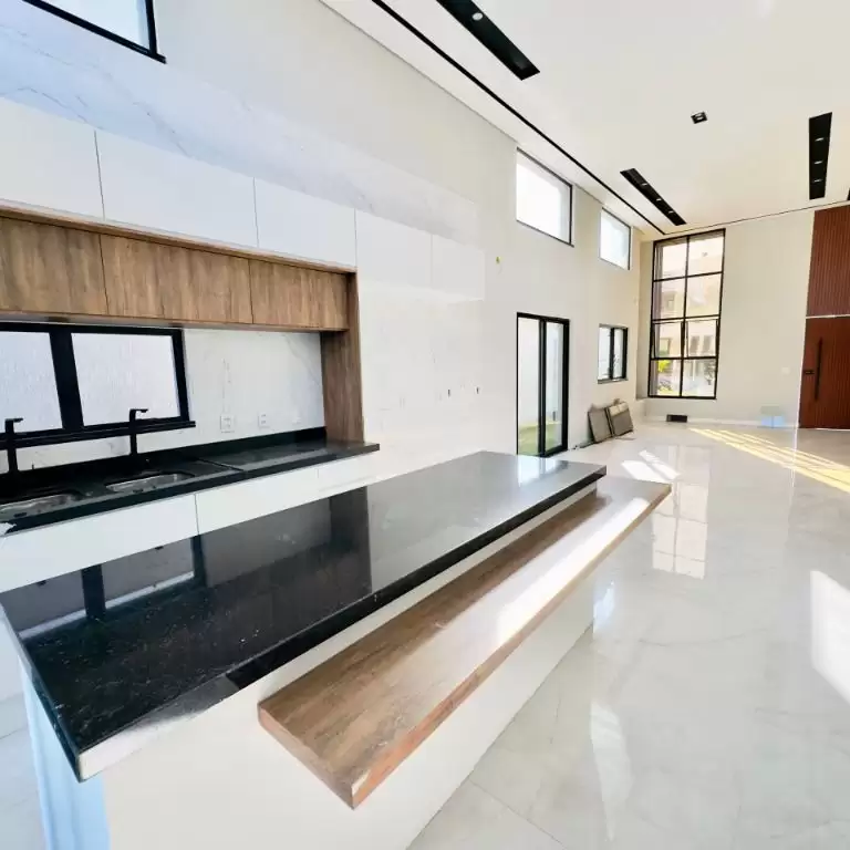 Imóvel em Cidade Alpha