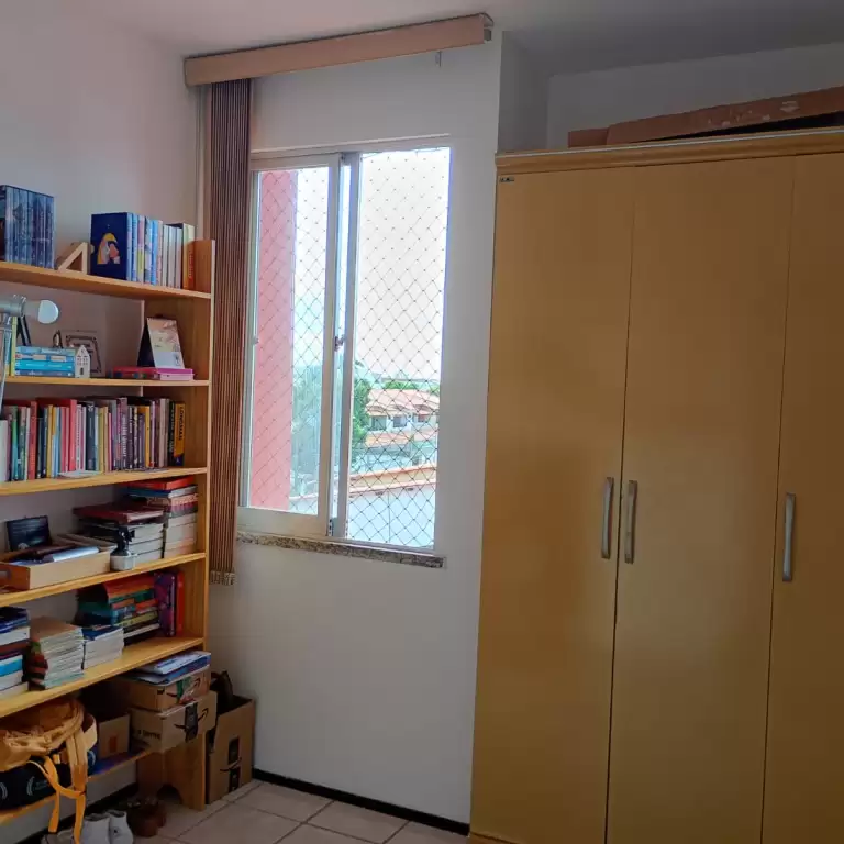 Imóvel em cidade dos funcionários