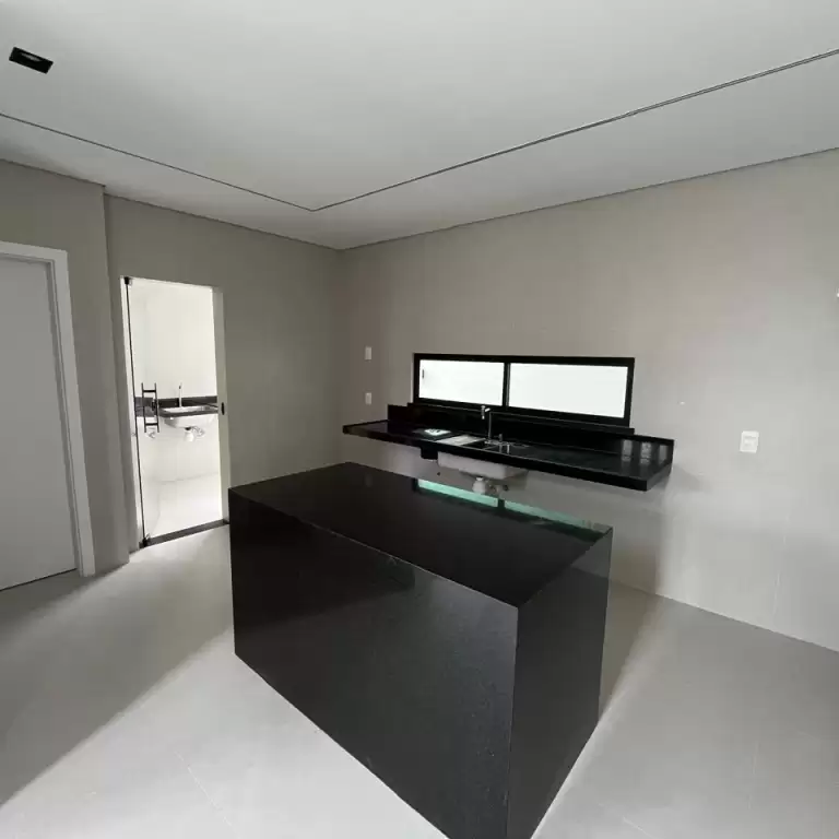 Imóvel em Cidade Alpha