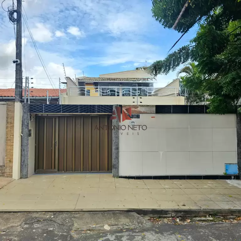 Imóvel em Jardim das Oliveiras