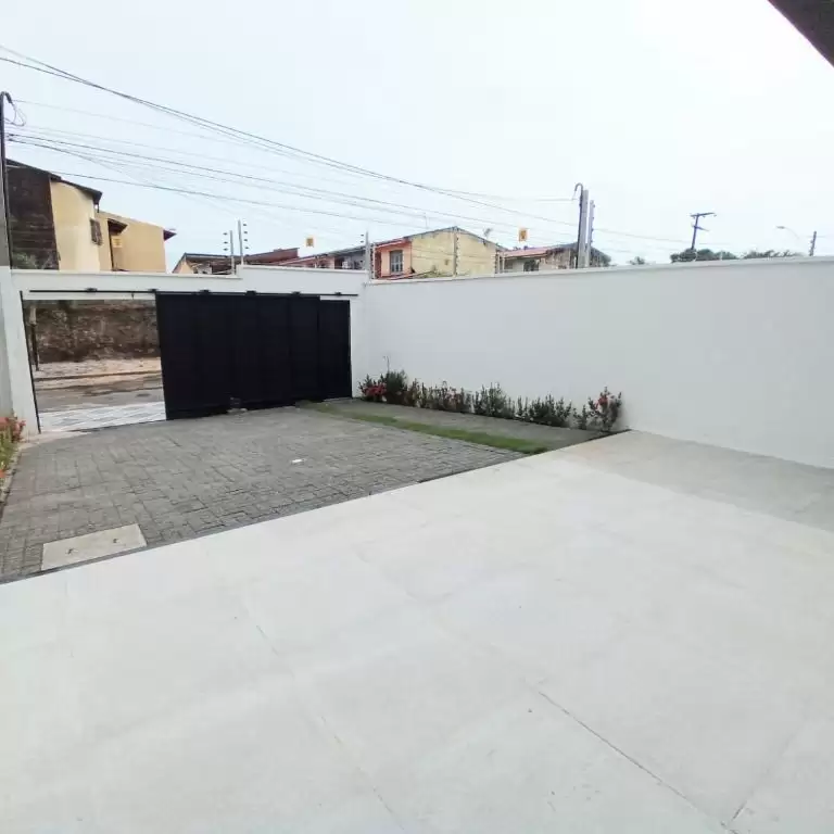 Imóvel em Cajazeiras